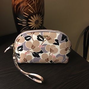Kate Spade Dome Wristlet